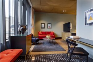 Partition walls and suspended ceilings