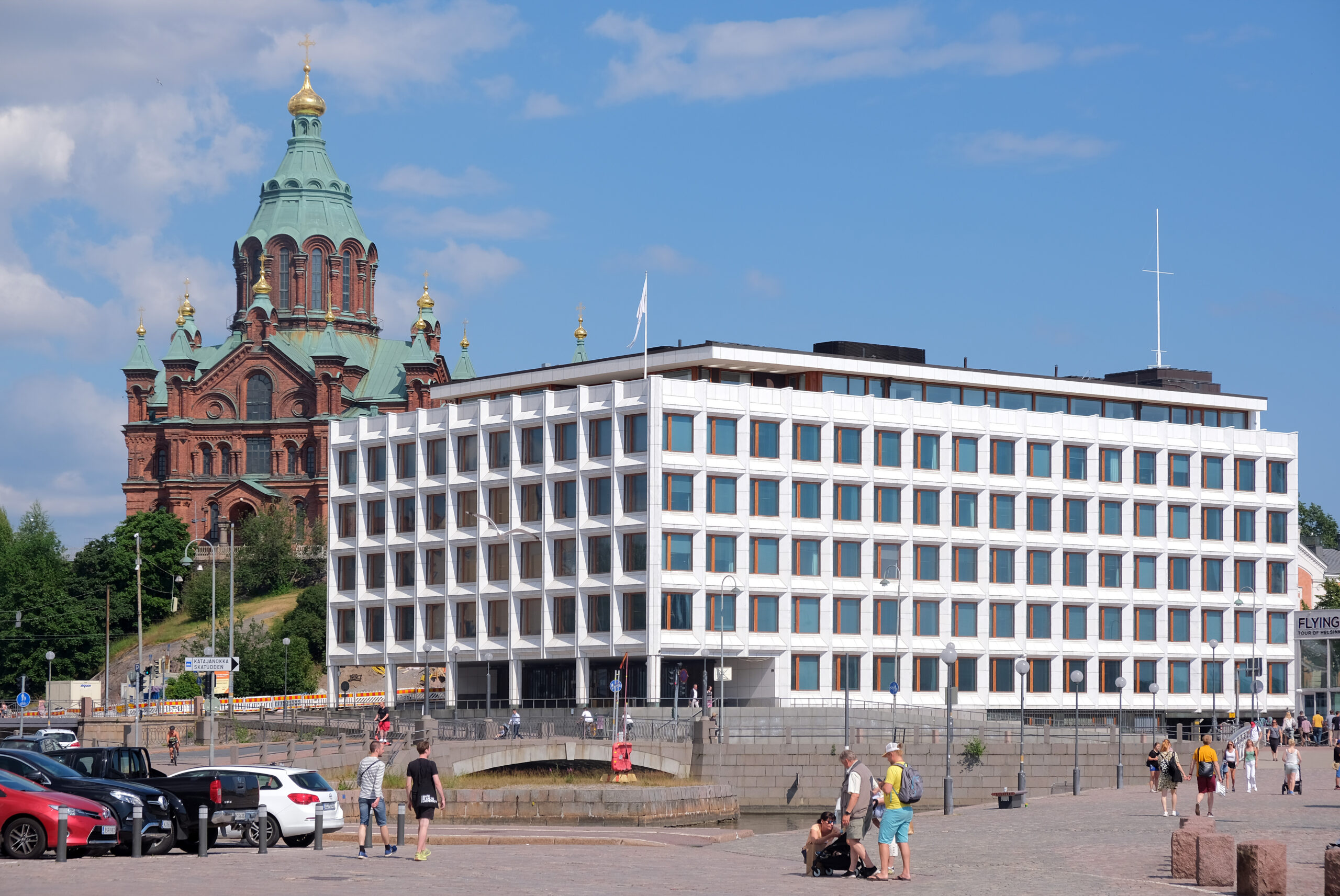 Suspended ceilings, partition walls – Stora Enso headquarters